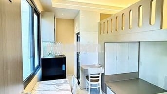 CHO THUÊ CĂN HỘ GIƯỜNG ĐÔI XỊN XÒ CÓ BAN CÔNG NGAY CÔNG VIÊN LÀNG HOA