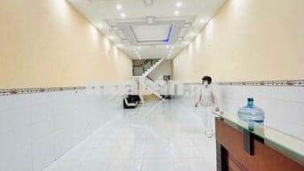 🆘CHO THUÊ NGUYÊN CĂN MẶT TIỀN LÊ HOÀNG PHÁI🆘4,5X28M 2 TẦNG - SÀN SUỐT