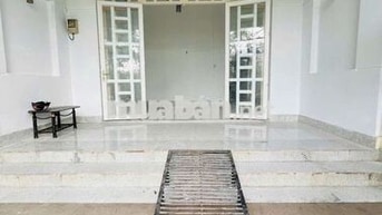 Cho thuê nhà Thạnh xuân 52 SÂN Ô TÔ DT 5,5X18M