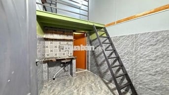 PHÒNG ĐẸP, CỬA SỔ, LẦU TRỆT SẠCH SẼ NGAY ĐH CÔNG NGHIỆP CS2 7P ĐI XE