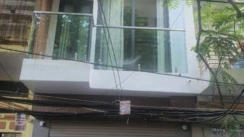 Bán nhà phố Phương Mai, ngõ ô tô tránh, kinh doanh, 60m2, 5T, MT 4,5m.
