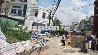 Bán lô đất 4x16m, hẻm xe tải, khu phân lô, sát đại học GTVT, TCH, Q12