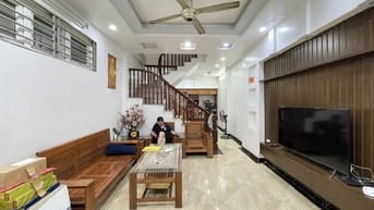 Bán nhà  Giáp Nhị, ô tô qua nhà, Dt 46m2, 4t, 9.8 tỷ, dân xây ở ngay.