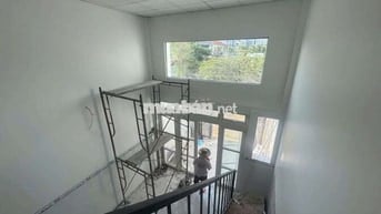 Cho thuê nhà mặt tiền đường xe hơi xe trải