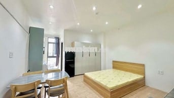 CH Studio Cửa Sổ Lầu Cao View City Thoáng Mát Full NT Thang Máy Hầm Xe
