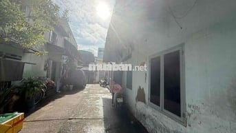 GÓC 6x18 2MT đường Lê Văn Quới
