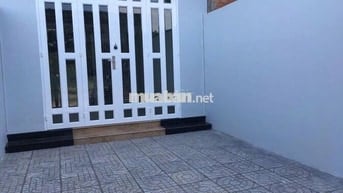 Nhà mặt tiền KDC Công ty 8 cho thuê, 4 phòng ngủ, 3 nhà vệ sinh