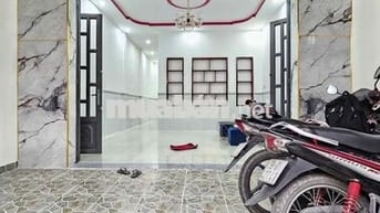 Cần bán nhà 75m2/995tr 1T1L 2PN ở Thị trấn Cần Giuộc, Long An, gần chợ