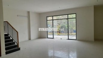 Bán shophouse chung cư green river dt151m2 1 trệt+1 lầu đã có sổ hồng.