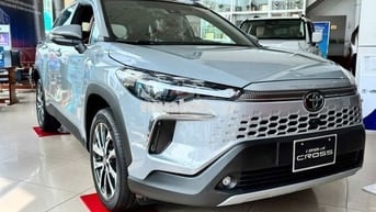 Toyota Cross 1.8V giá cực tốt - xe giao ngay
