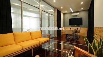 Văn phòng cho thuê 100m2 khu Phan Xích Long, Phú Nhuận