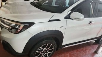 XL7 Trắng 2021