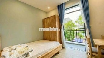 Căn Hộ Dịch Vụ - Có bancol trời rộng rãi, Full nội Thất Quận 7
