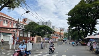 HIẾM - HẺM 8M CỘNG HÒA, TÂN BÌNH, GẦN GA T3, 5X17, NHÀ 3 LẦU 