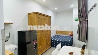 Studio đủ nội thất thang máy ngay gần cầu Kênh Tẻ