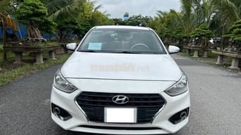 Hyundai Accent 2019 số sàn màu trắng rin