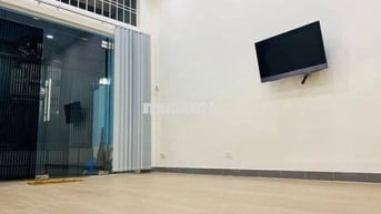Nhà HXH Phan Đăng Lưu. P.1. Phú Nhuận 3.2x19.5m; 3PN 2WC; 22.5tr TL