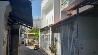 Cầu Rạch Đỉa, 04 Tầng, 4,1x11m