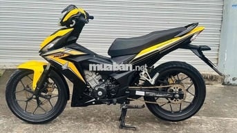 Winner 2018 dọn đẹp cửa hàng bán