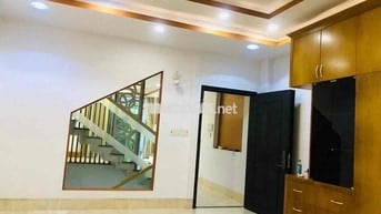 CHO THUÊ MẶT TIỀN KHU TÊN LỬA 100m2_ NỘi THẤT CƠ BẢN