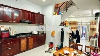 Bán gấp nhà riêng 4PN, 4WC, 60m2, 14,9t, tại Dương Bá Trạc, Q8, HCM