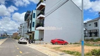 Kẹt tiền bán gấp đất Phạm Hồng Thái, gần ga Đà Lạt, thổ cư 100% - SHR