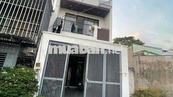 Chủ ngộp bán gấp nhà hẻm oto 3pn 63m² ngay Phạm Văn Đồng Linh Đông