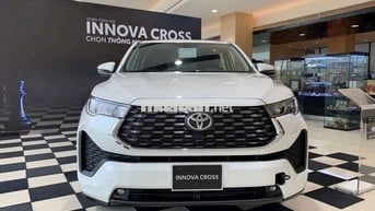 INNOVA CROSS BÁN GIÁ VỐN, GIAO NGAY. CHO VAY 100%