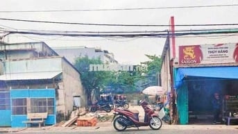 đất thổ cư , mặt tiền đường , sổ hồng riêng