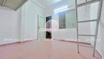 PHÒNG TÂN QUY 25M2 CẠNH LOTTE, DH TDT Q7