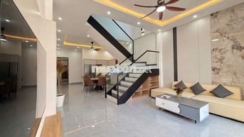 🔥 Nhà 2 tầng đường Khúc Thừa Dụ - Ngay chợ  !
💰💰
