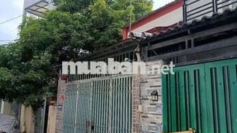 Giảm giá bán nhanh nhà 60m2(4x15m) đường lớn xe tải Huỳnh Thị Hai, 3tỉ