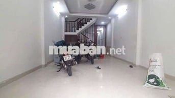 Cho thuê nhà a75 Bạch đằng, p2. Khu sân bay