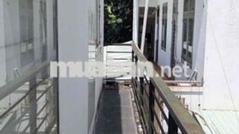 CHO THUÊ 1 PHÒNG TRỌ ĐẸP RỘNG 2 CỬA SỔ BANCON