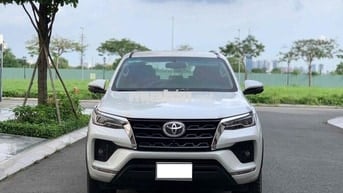 Toyota Fortuner 2022 2.4 4x2 AT - 55000 km
