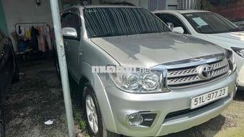 Toyota Fortuner 2010 2.7V - 90000 km