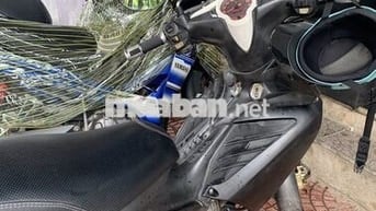 Yamaha năm 2019 đen nhám