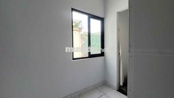 QUẬN 10- PHÒNG NỘI THẤT CỬA SỔ LỚN- GẦN BÁCH KHOA, HUFLIT