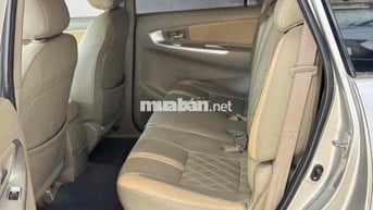 Toyota Innova 2013 2.0V - 90000 km