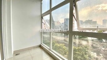 Siêu phẩm 2PN tách bếp view kính thoáng mát đầy đủ nội thất