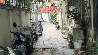 Bán nhà tập thể tầng 1 trong trường Đại học thuỷ lợi