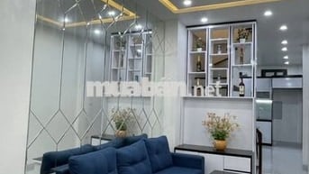 8.25 tỷ có NHÀ ở phố quan nhân 35m2 ngõ thông 3 gác đỗ cửa, 4 tầng