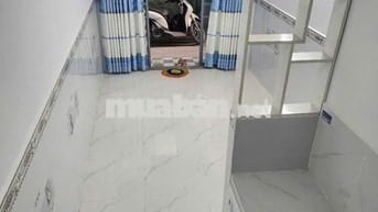 Cần bán căn nhà 3x7 DTSD , ngay cầu lớn , chợ nhị xuân , như video