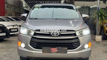 Toyota Innova 2018 2.0E, số sàn, màu bạc