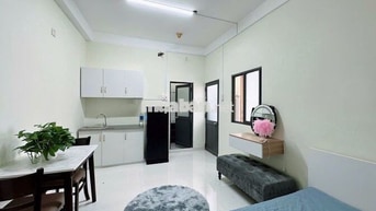 Mặt tiền Bạch Đằng P24 Bình Thạnh 40m2 FNT đẹp. Giá 5,5 triệu/ tháng