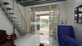 HẺM XE TẢI - NGAY NHÀ THỜ NỮ VƯƠNG HOÀ BÌNH VÀO - GIÁ CỰC TỐT 💥💥