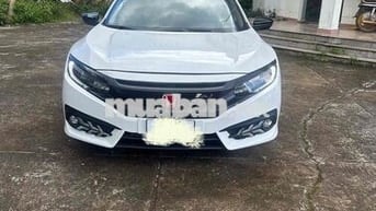 Honda Civic 2018 1.8 E - 200000 km