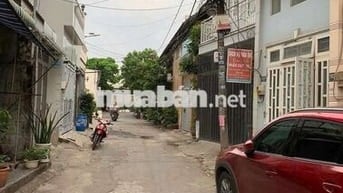 NHÀ 1 LẦU HẺM XE TẢI PHƯỜNG HIỆP THÀNH ,Q12