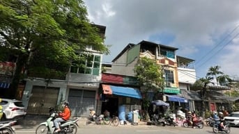 Bán nhà mặt phố Hạ Yên Quyết,Cầu Giấy diện tích 55m, Mặt tiền 5,3m.