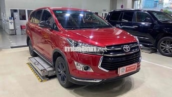 Toyota Innova 2018 2.0 Venturer - 68000 km